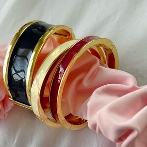 Set of Three Talbot’s Gold Enameled Bangle Bracelets in Red, White, and Navy